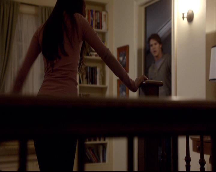 VampireDiariesWorld-dot-org_2x08Rose1807.jpg