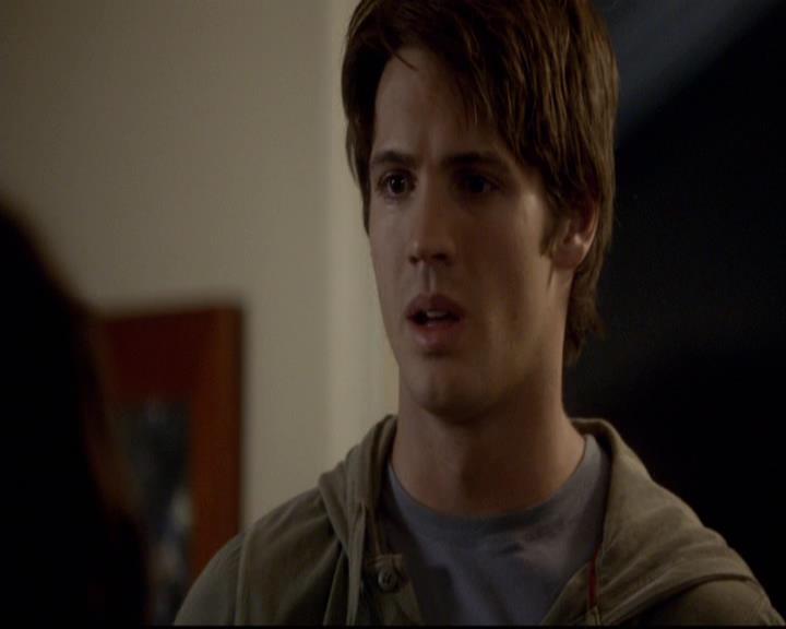 VampireDiariesWorld-dot-org_2x08Rose1811.jpg