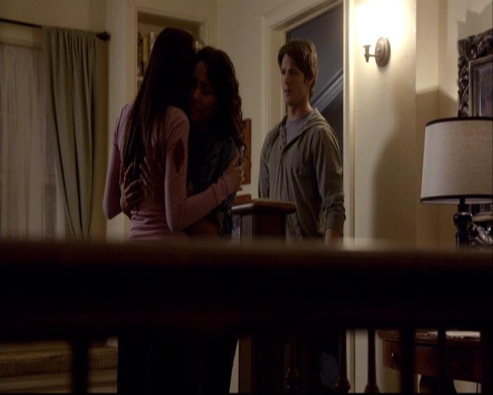 VampireDiariesWorld-dot-org_2x08Rose1818.jpg