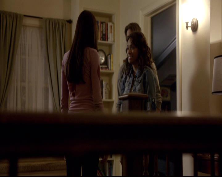 VampireDiariesWorld-dot-org_2x08Rose1828.jpg