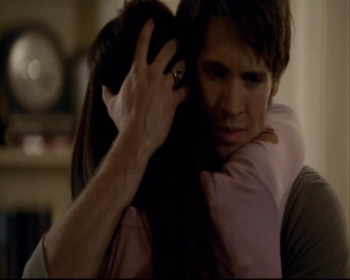 VampireDiariesWorld-dot-org_2x08Rose1831.jpg