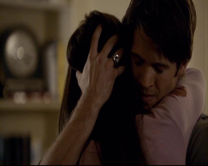 VampireDiariesWorld-dot-org_2x08Rose1832.jpg