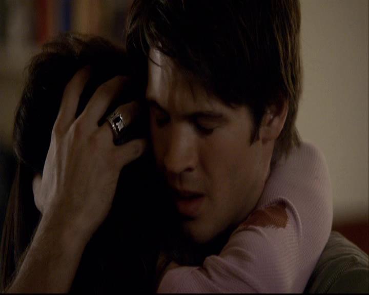 VampireDiariesWorld-dot-org_2x08Rose1835.jpg