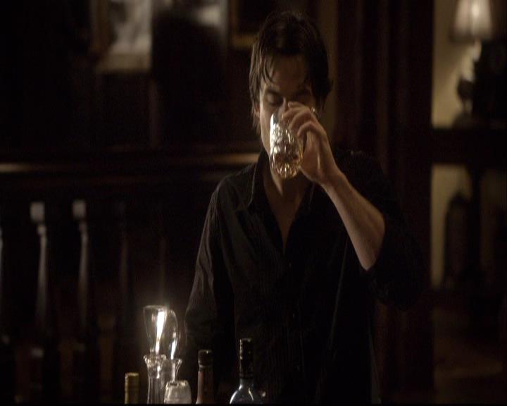 VampireDiariesWorld-dot-org_2x08Rose1848.jpg