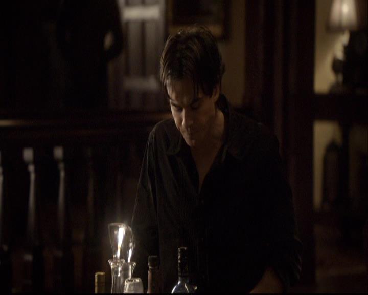 VampireDiariesWorld-dot-org_2x08Rose1849.jpg