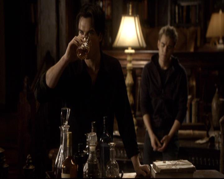 VampireDiariesWorld-dot-org_2x08Rose1867.jpg