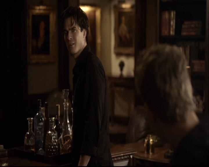 VampireDiariesWorld-dot-org_2x08Rose1877.jpg