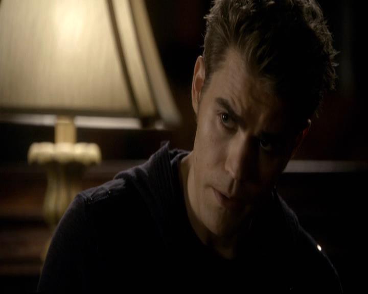 VampireDiariesWorld-dot-org_2x08Rose1882.jpg