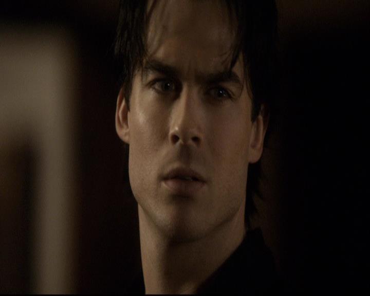 VampireDiariesWorld-dot-org_2x08Rose1894.jpg
