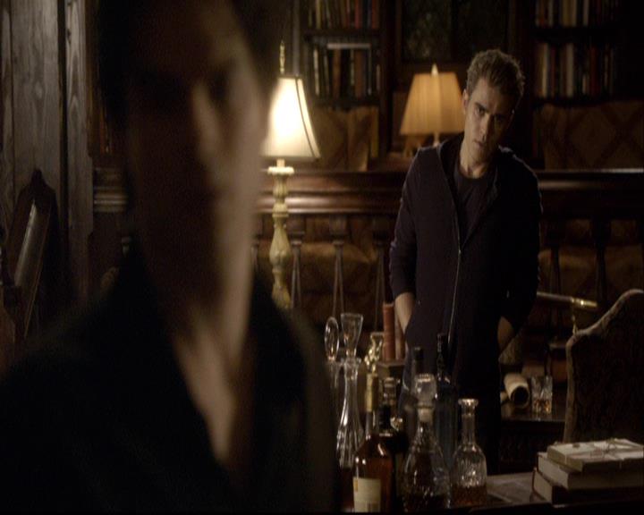 VampireDiariesWorld-dot-org_2x08Rose1901.jpg