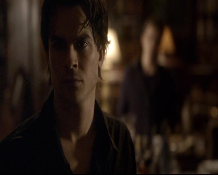 VampireDiariesWorld-dot-org_2x08Rose1910.jpg