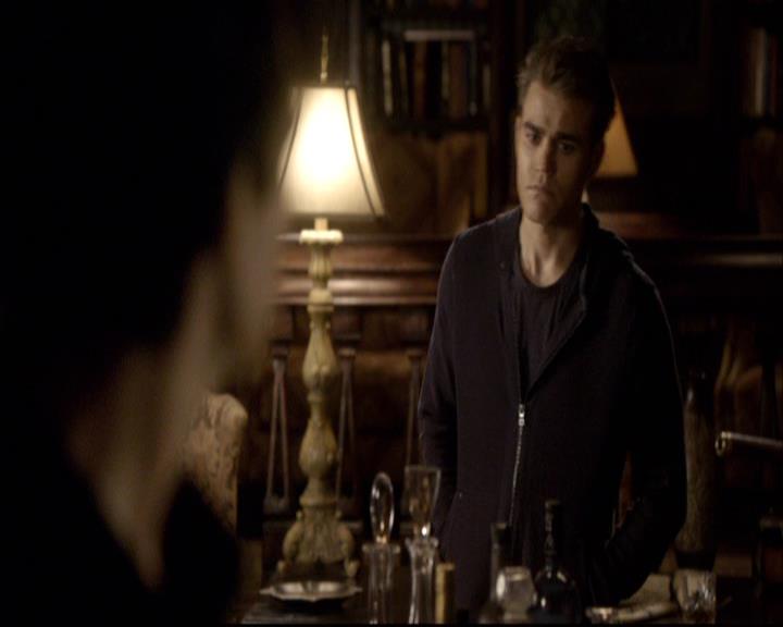VampireDiariesWorld-dot-org_2x08Rose1921.jpg