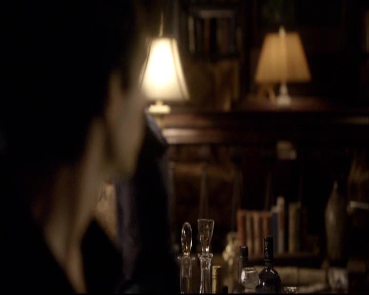 VampireDiariesWorld-dot-org_2x08Rose1922.jpg