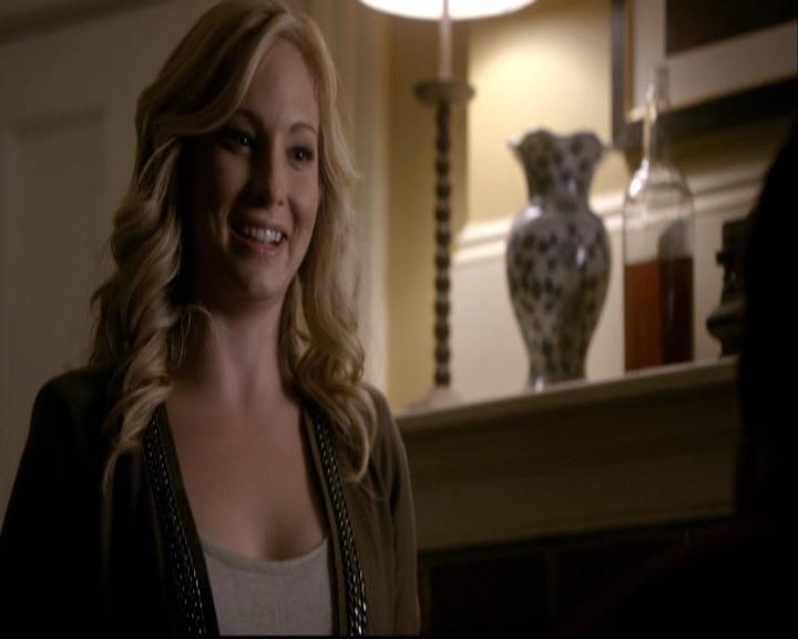 VampireDiariesWorld-dot-org_2x08Rose1943.jpg