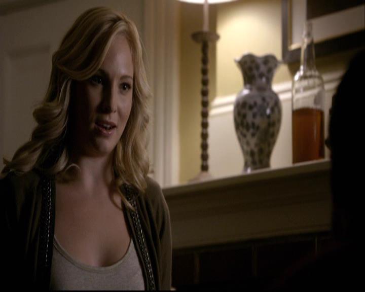 VampireDiariesWorld-dot-org_2x08Rose1946.jpg