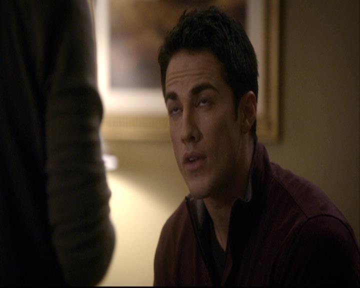 VampireDiariesWorld-dot-org_2x08Rose1951.jpg