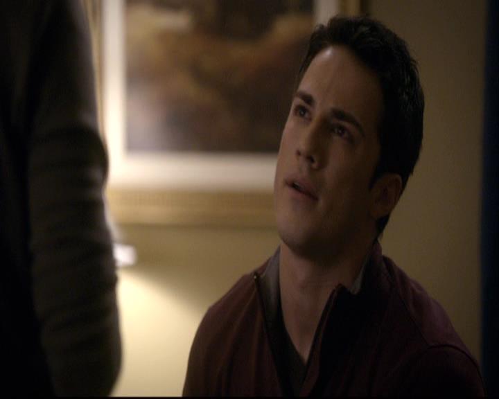 VampireDiariesWorld-dot-org_2x08Rose1957.jpg