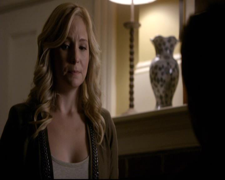 VampireDiariesWorld-dot-org_2x08Rose1958.jpg