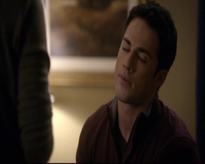 VampireDiariesWorld-dot-org_2x08Rose1961.jpg