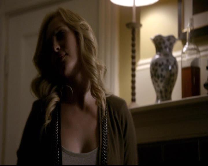 VampireDiariesWorld-dot-org_2x08Rose1968.jpg