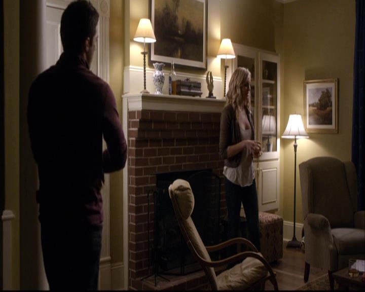 VampireDiariesWorld-dot-org_2x08Rose1972.jpg