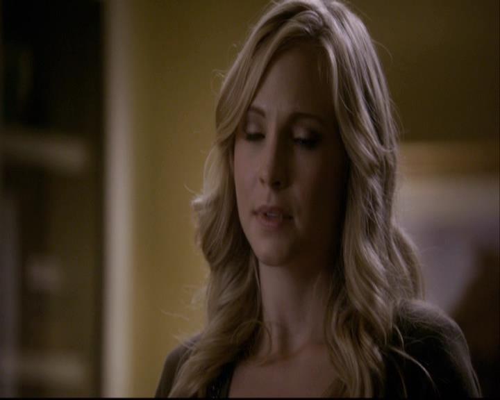 VampireDiariesWorld-dot-org_2x08Rose1983.jpg