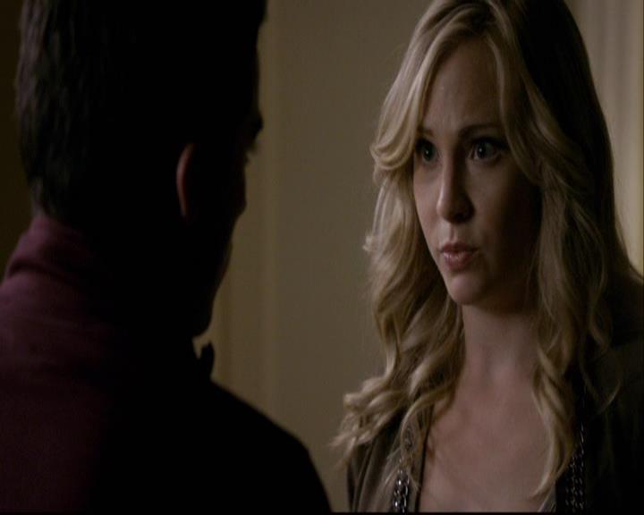 VampireDiariesWorld-dot-org_2x08Rose1992.jpg