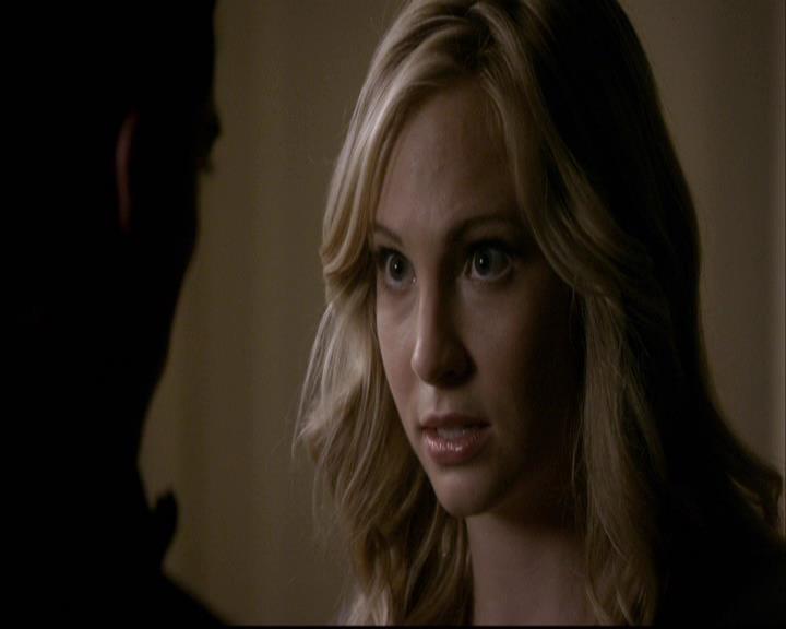 VampireDiariesWorld-dot-org_2x08Rose2009.jpg