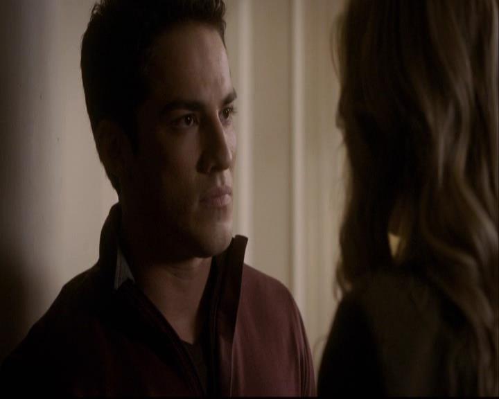 VampireDiariesWorld-dot-org_2x08Rose2010.jpg