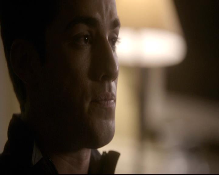 VampireDiariesWorld-dot-org_2x08Rose2019.jpg