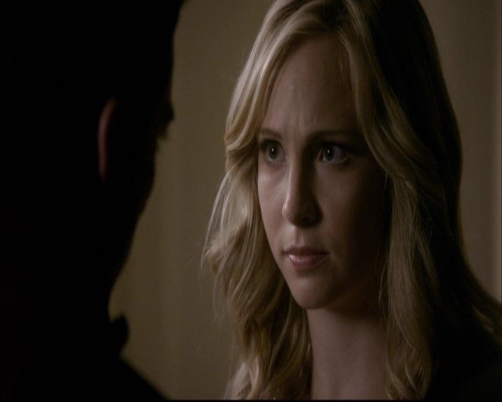 VampireDiariesWorld-dot-org_2x08Rose2027.jpg