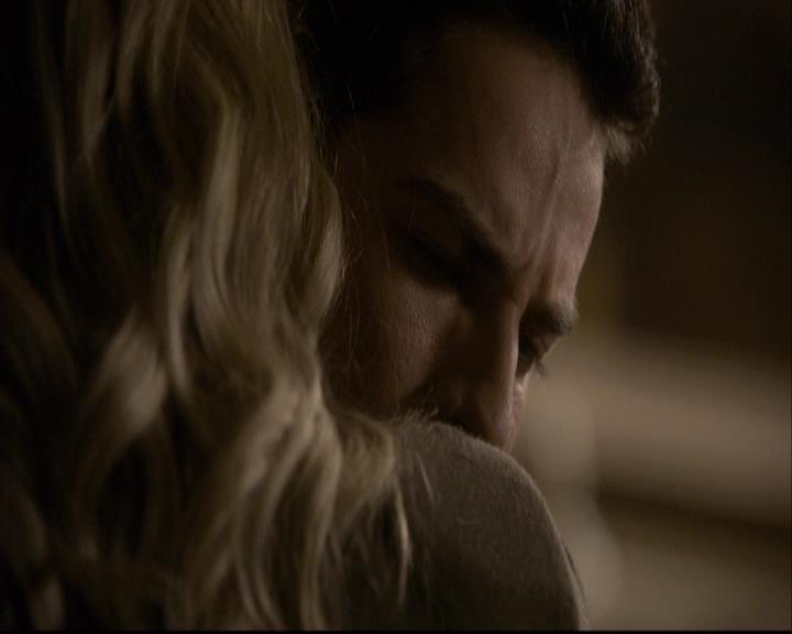 VampireDiariesWorld-dot-org_2x08Rose2048.jpg