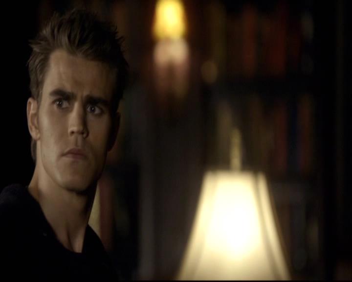 VampireDiariesWorld-dot-org_2x08Rose2062.jpg