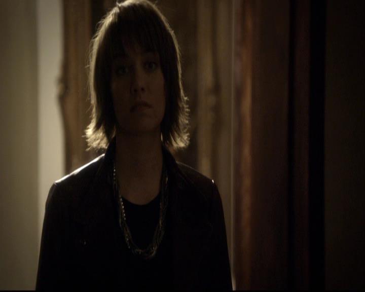 VampireDiariesWorld-dot-org_2x08Rose2075.jpg