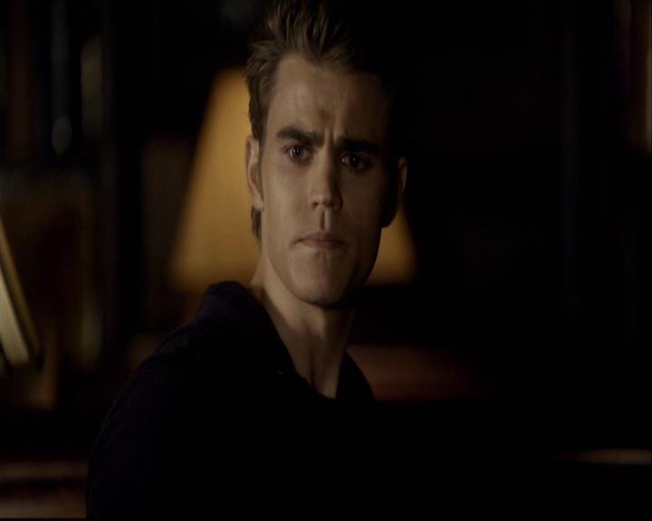 VampireDiariesWorld-dot-org_2x08Rose2077.jpg