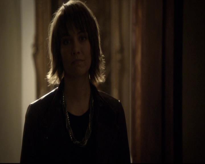 VampireDiariesWorld-dot-org_2x08Rose2078.jpg