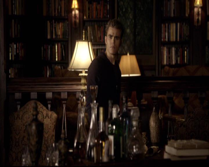 VampireDiariesWorld-dot-org_2x08Rose2082.jpg