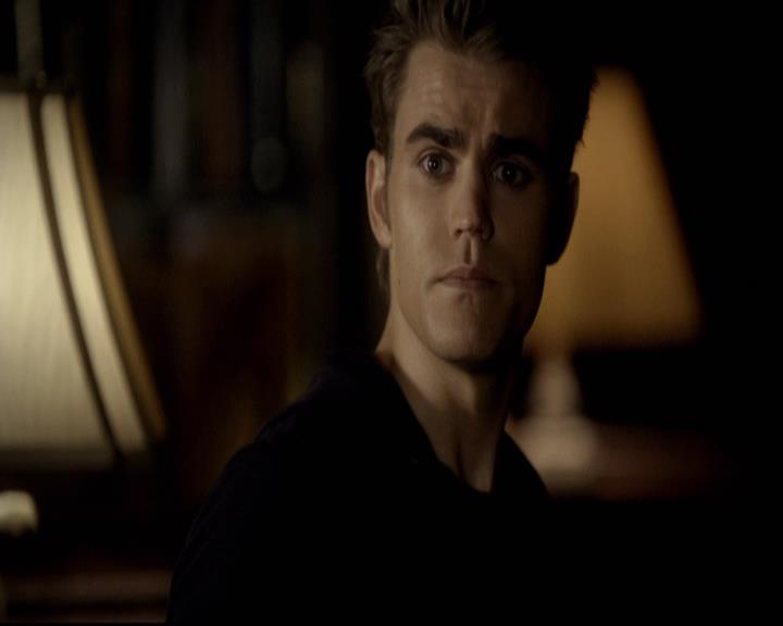 VampireDiariesWorld-dot-org_2x08Rose2094.jpg