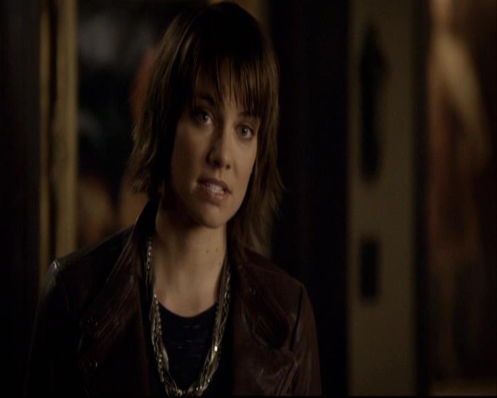 VampireDiariesWorld-dot-org_2x08Rose2102.jpg