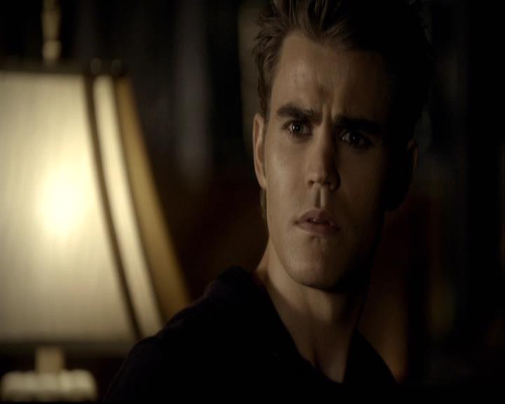 VampireDiariesWorld-dot-org_2x08Rose2116.jpg