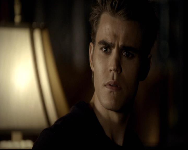 VampireDiariesWorld-dot-org_2x08Rose2121.jpg
