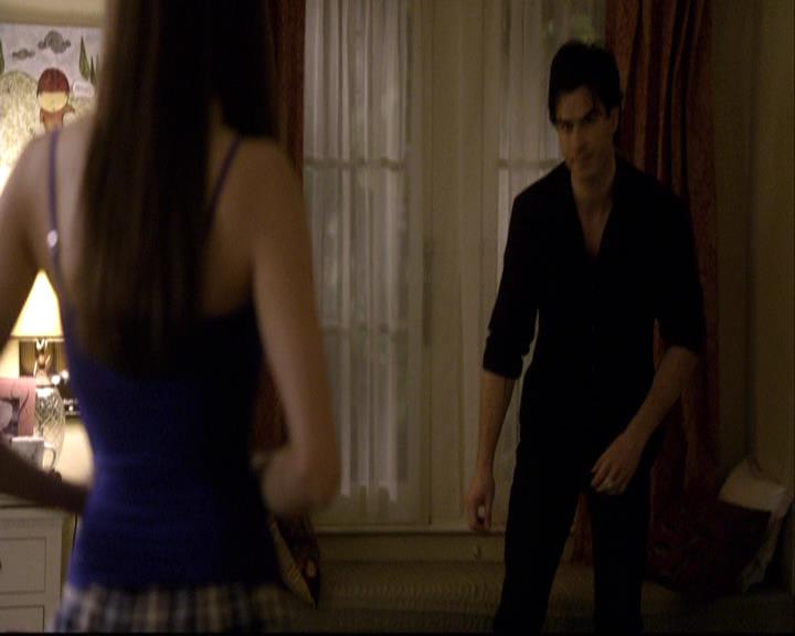 VampireDiariesWorld-dot-org_2x08Rose2140.jpg