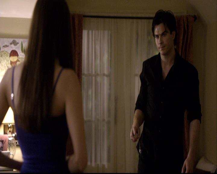 VampireDiariesWorld-dot-org_2x08Rose2142.jpg