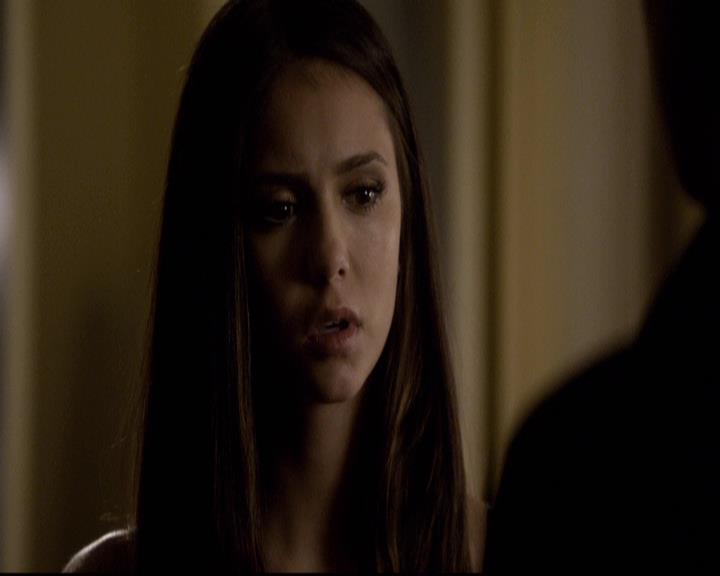 VampireDiariesWorld-dot-org_2x08Rose2168.jpg