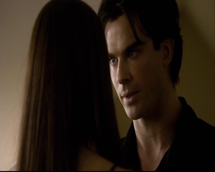 VampireDiariesWorld-dot-org_2x08Rose2177.jpg