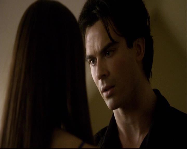 VampireDiariesWorld-dot-org_2x08Rose2181.jpg