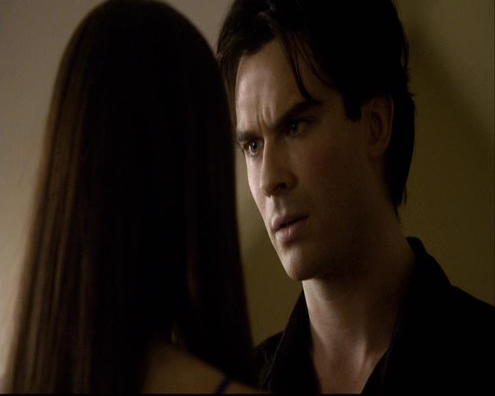 VampireDiariesWorld-dot-org_2x08Rose2184.jpg