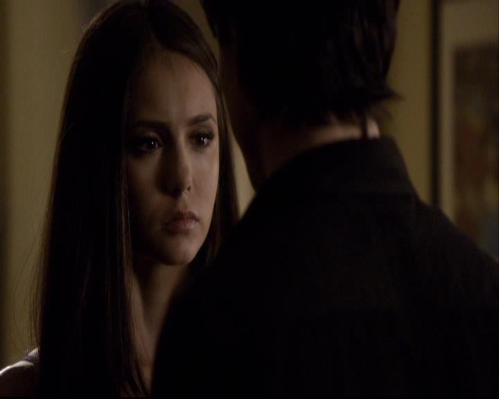 VampireDiariesWorld-dot-org_2x08Rose2210.jpg