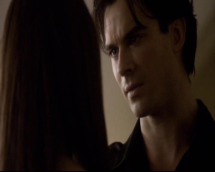 VampireDiariesWorld-dot-org_2x08Rose2212.jpg