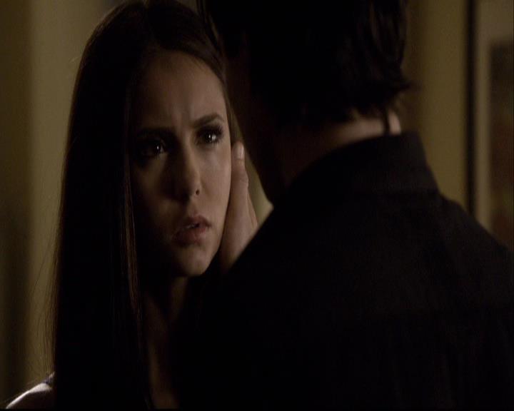 VampireDiariesWorld-dot-org_2x08Rose2215.jpg
